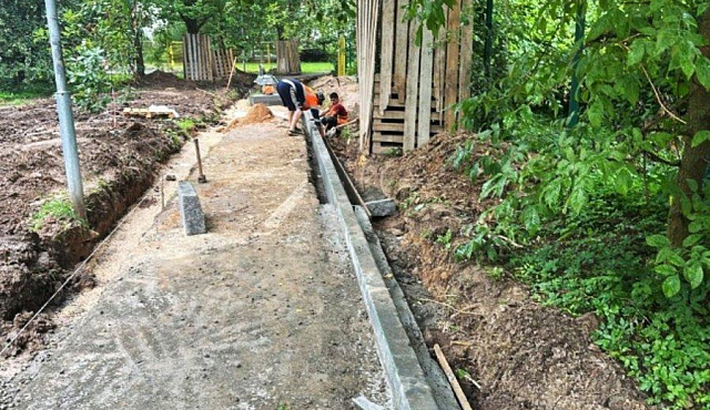 До конца лета благоустроителям осталось привести в порядок 17 дворов в Зеленограде