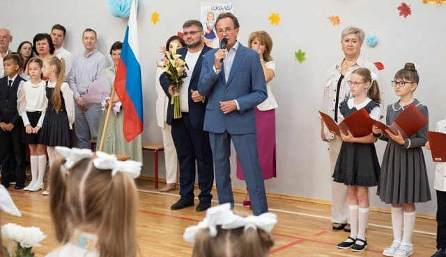 В школу – снова и впервые