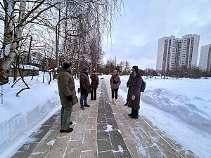 Обход территории парковой зоны 16 микрорайона